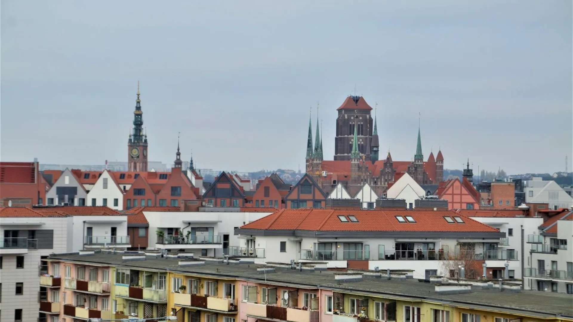 Old Town Garden Gates Apartment Gdansk